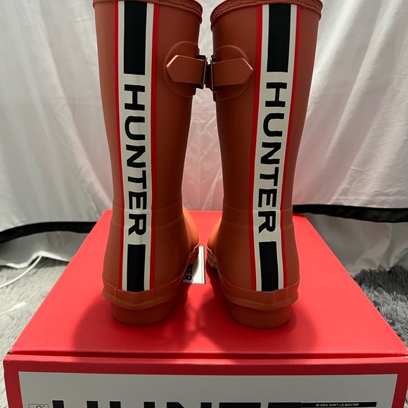 New Hunter Original Short Logo Rain Boots in Red Flurry - Picture 5 of 7